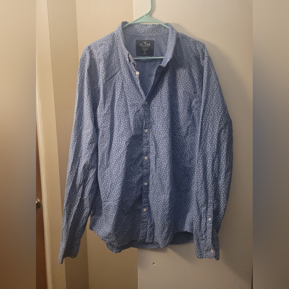 Hollister co button up
